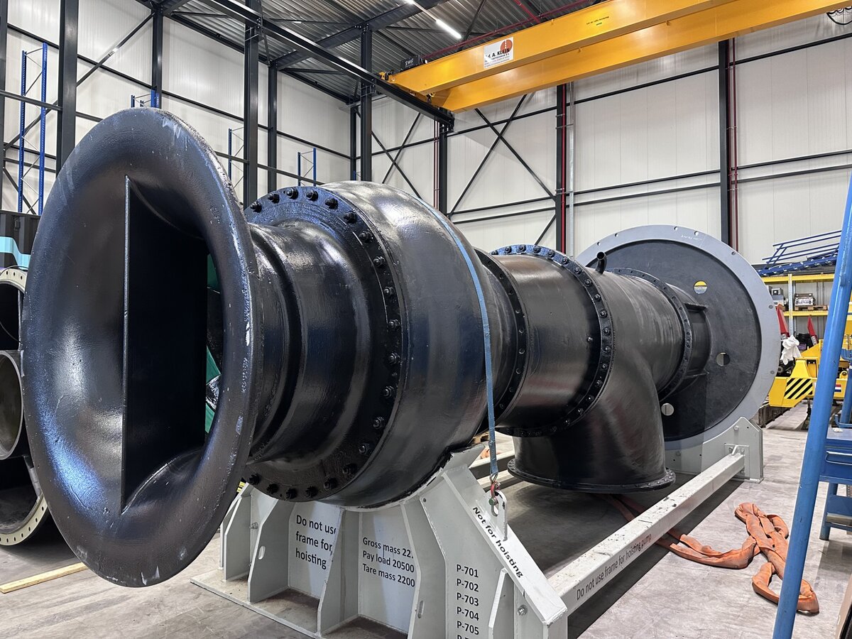 Image showing a vertical suspended pump